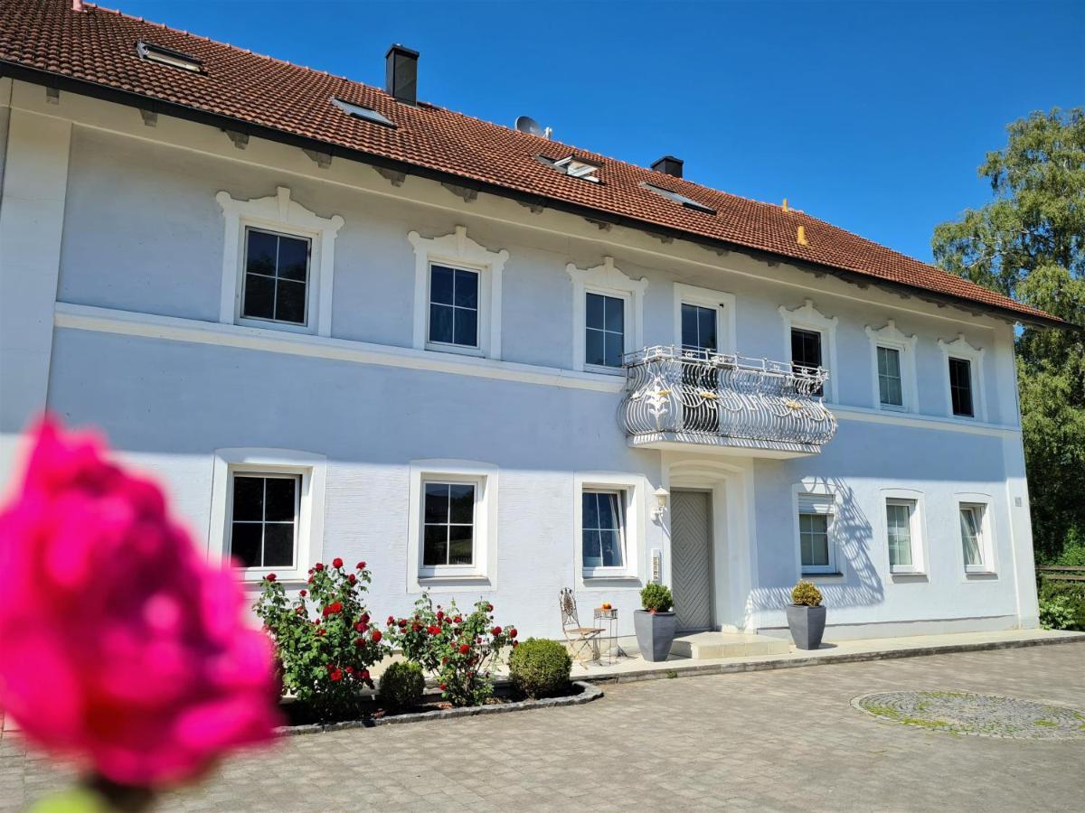 Gaestehaus Kirmerschneiderhof Bei Erding Berglern Bagian luar foto